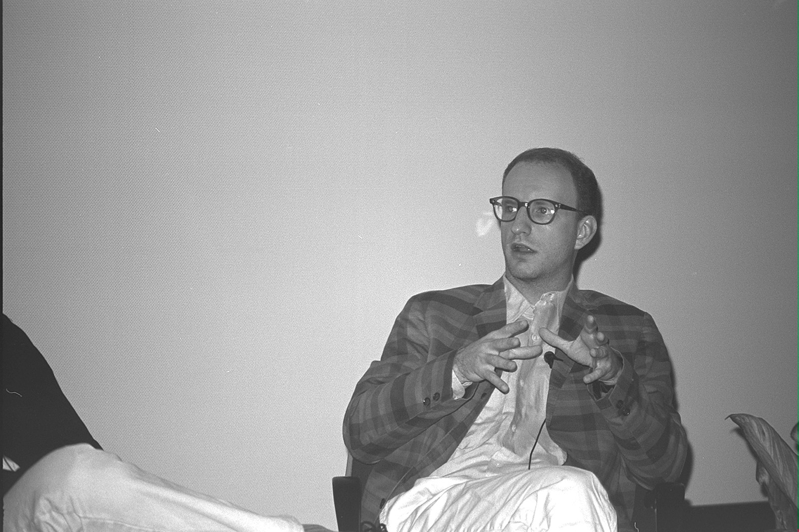 cinema staff 「Seattle meets realism」 roland halbe captures the testing of AR on wild silk at